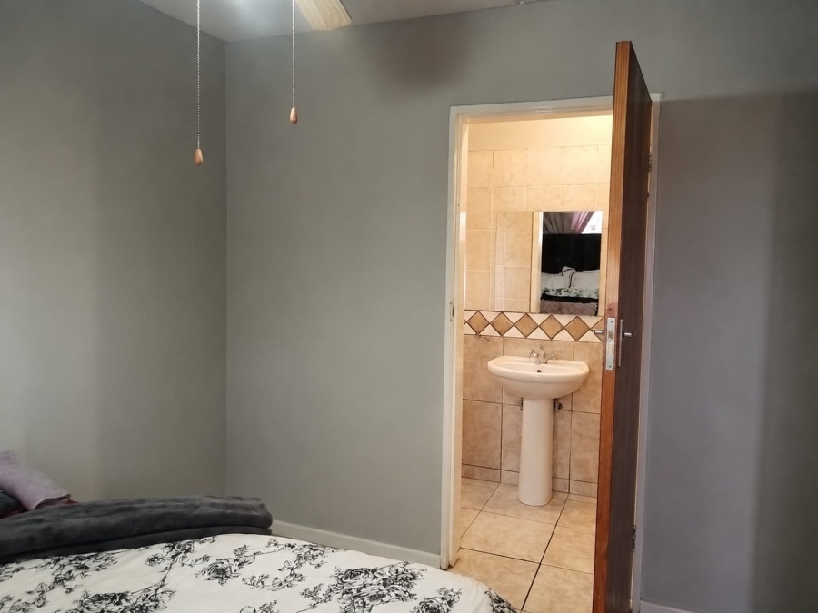 1 Bedroom Property for Sale in Die Bult North West